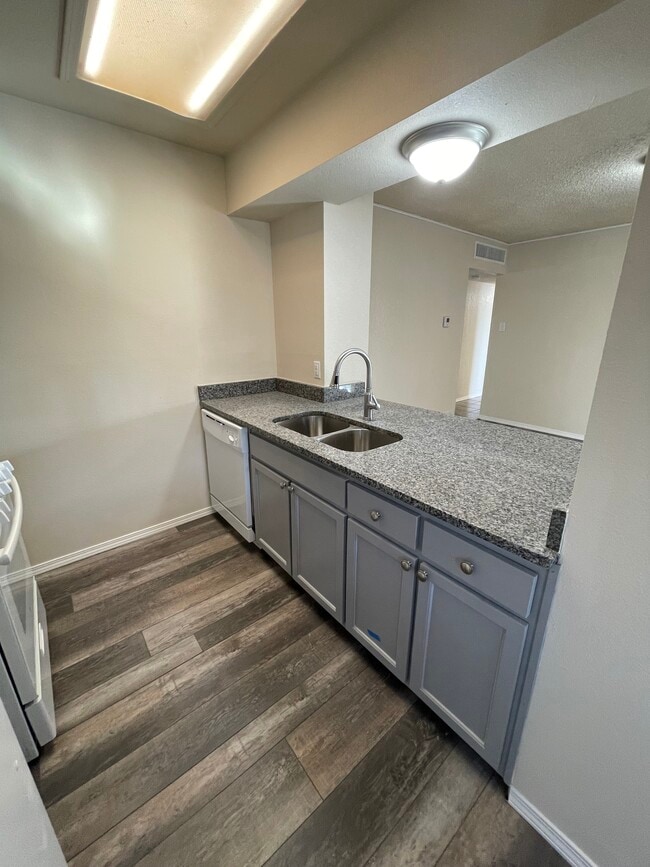 Building Photo - 4740 Tumbleweed Ave