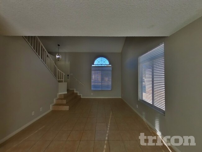 Building Photo - 1812 Wild Jan Dr