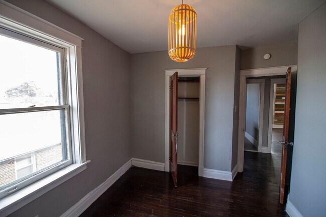 Foto del edificio - 4238 S 38th St