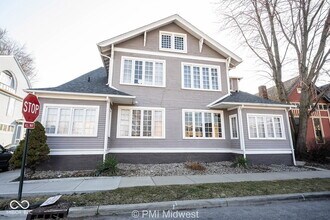 Building Photo - 1661 N Talbott St