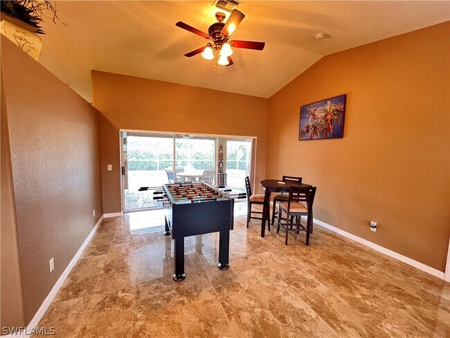Foto del edificio - 1925 SW 54th Ln