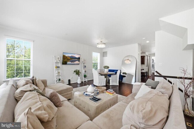 Foto del edificio - 11360 Sandhurst Pl
