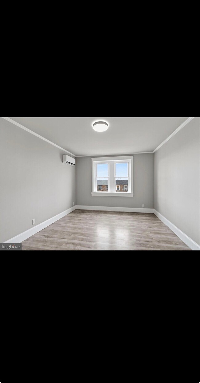 Foto del edificio - 6617 Rutland St