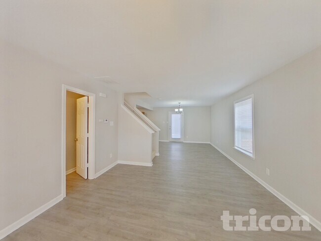 Foto del edificio - 927 Littleton Dr