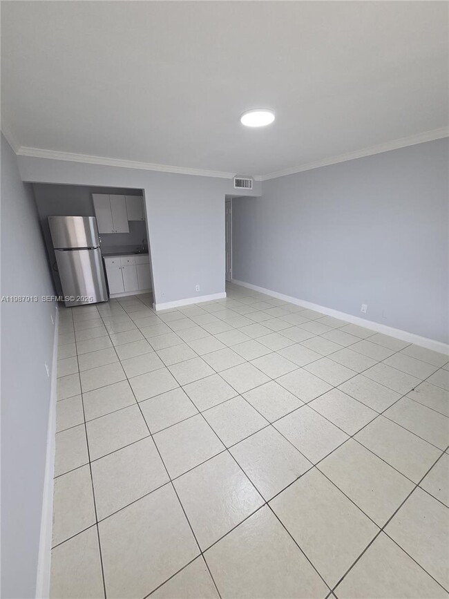 Foto del edificio - 11005 SW 1st St