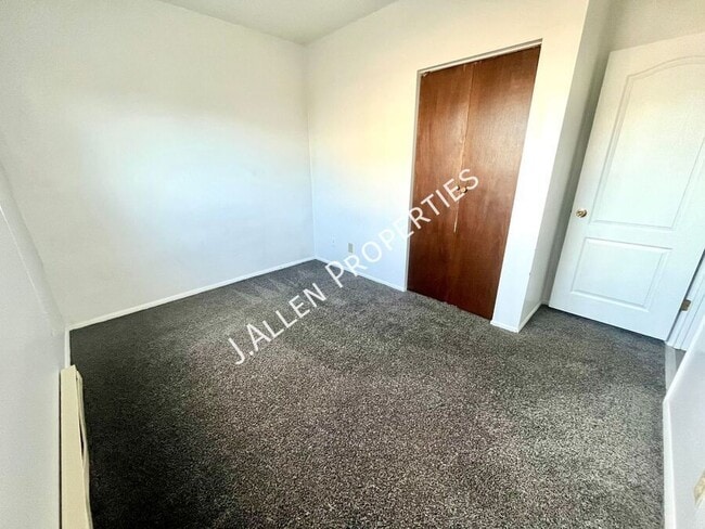 Building Photo - 109 Gold Strike Dr