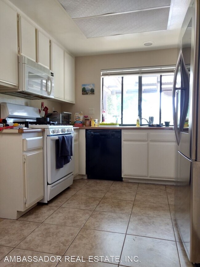 Foto del edificio - 2 br, 2 bath House - 4335 Los Padres Drive