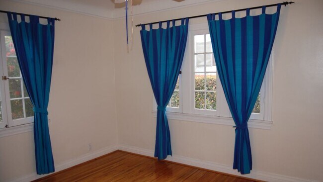 Bedroom - 2060 E Crary St