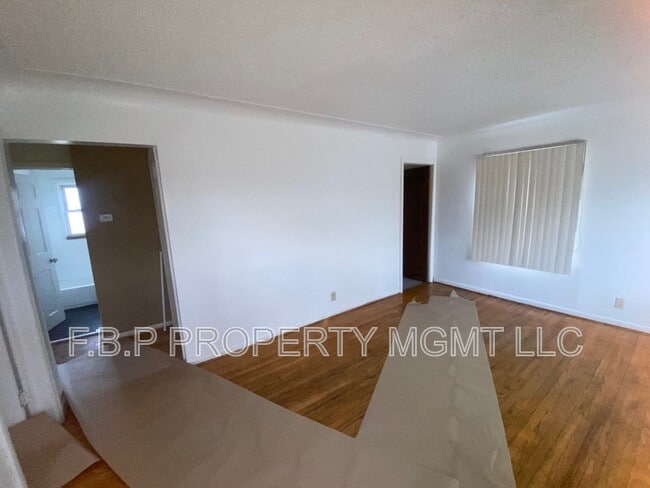 Foto del edificio - 20298 Goulburn Ave