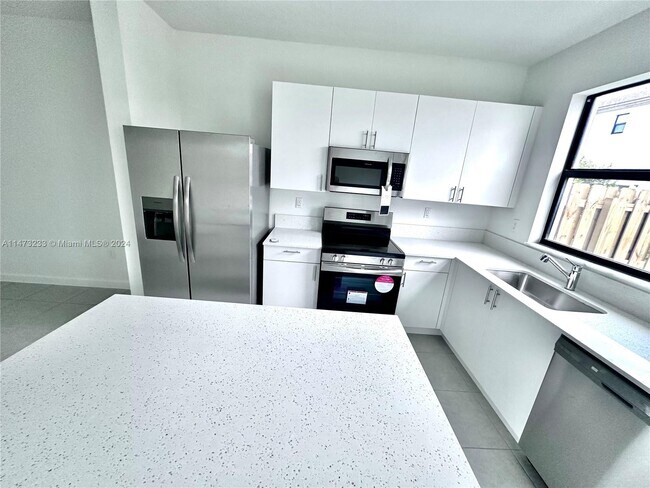 Foto del edificio - 12883 SW 234th St