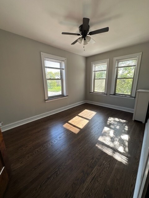 Building Photo - 1526 W 89th St