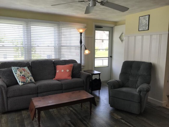 Building Photo - Bonnet Shores Weekly Summer Rental