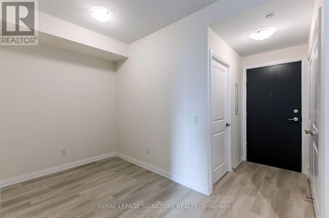 Building Photo - 3270 Sheppard Ave E