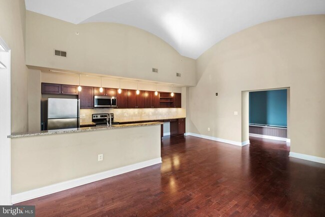 Building Photo - 1 Academy Cir