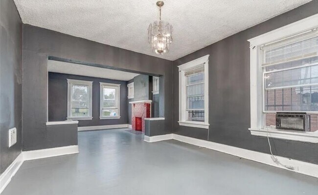 Foto del edificio - 5410 Emerson Ave