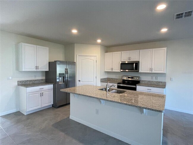 Building Photo - 1515 Barberry Dr