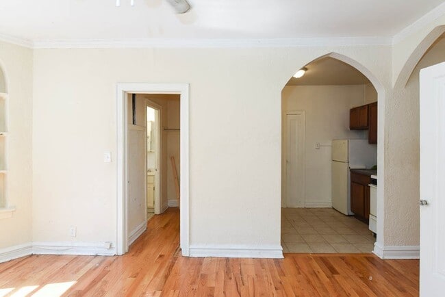 Foto del edificio - 4838 N Damen Ave