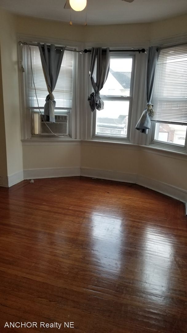 Foto del edificio - 3 br, 1 bath House - 255 S. Hirst St.