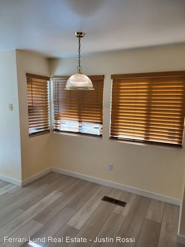 3 br, 2.5 bath House 8511 Red Baron Blvd House for Rent in Reno, NV