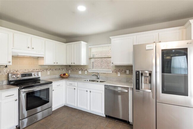 Foto del edificio - 12821 Thomas Jefferson St