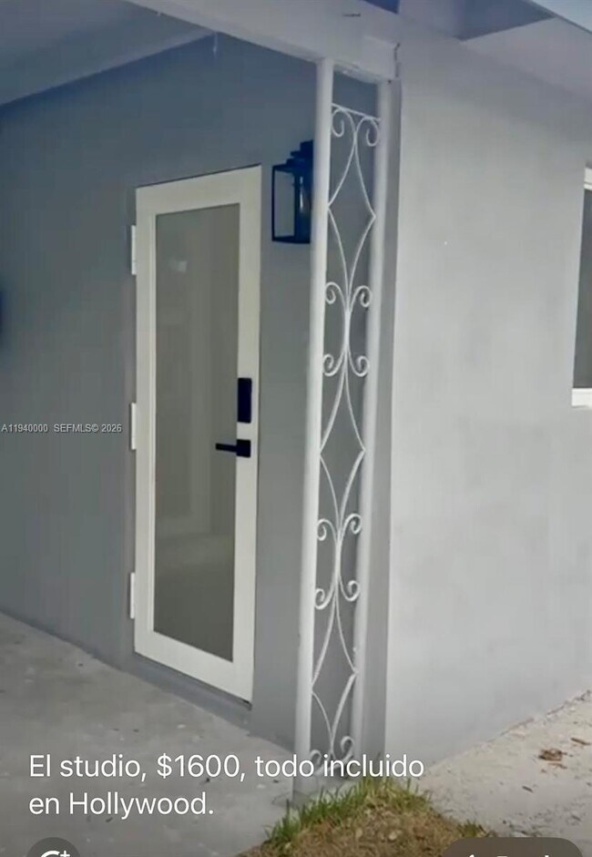 Foto del edificio - 651 N 73rd Ave