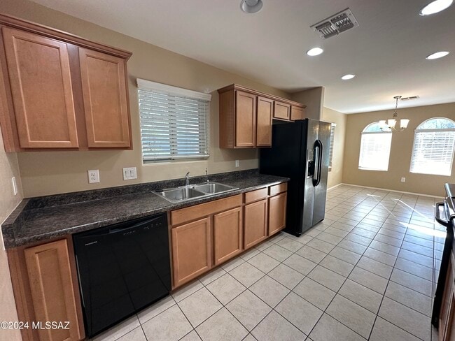 Building Photo - 6258 W Yew Pine Way