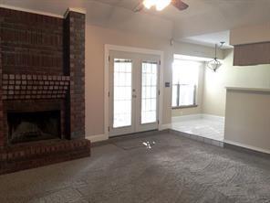 Building Photo - 6308 N Park Dr