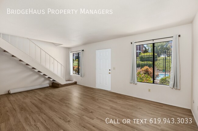 Building Photo - Stunning newly remodeled 3 bed / 2.5 bath ...