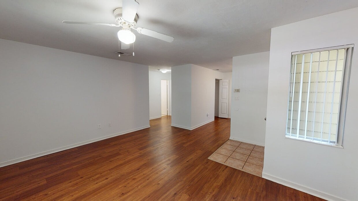 Photo - Lux 13 Apartments
