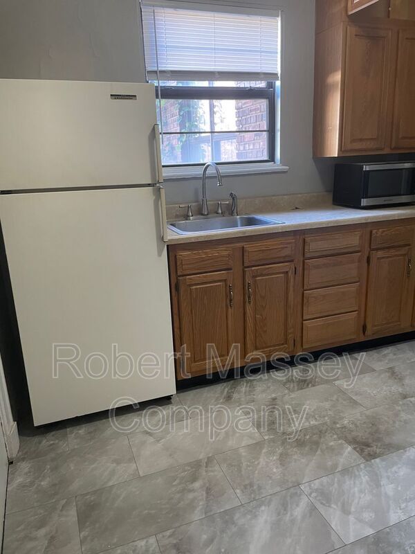 2121 Walnut Pl Unit 1, Louisville, KY 40205 Condo for Rent in