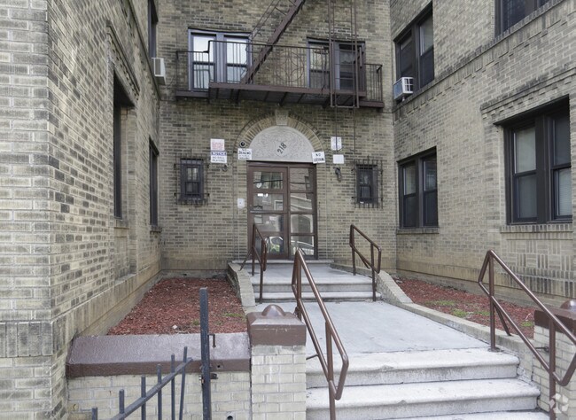 Foto del edificio - 218 S 3rd Ave
