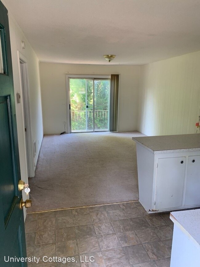 Building Photo - 134 Cochran Rd