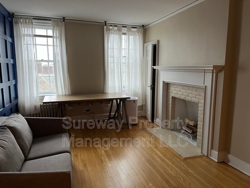 Primary Photo - 44 Nassau St