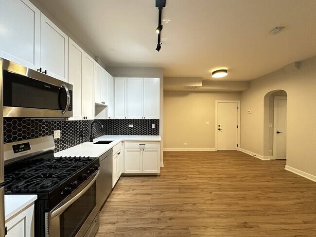 Foto del edificio - 661 W Wrightwood Ave