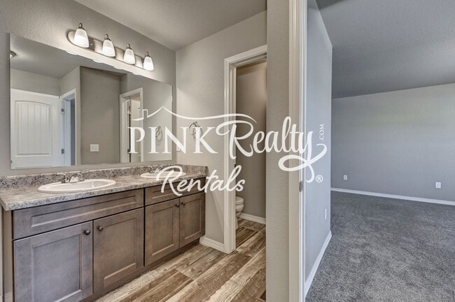 Photo - 10627 Hidden Pr Pkwy House