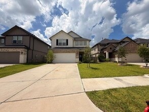 Building Photo - 2719 Oakleaf Ash Ln