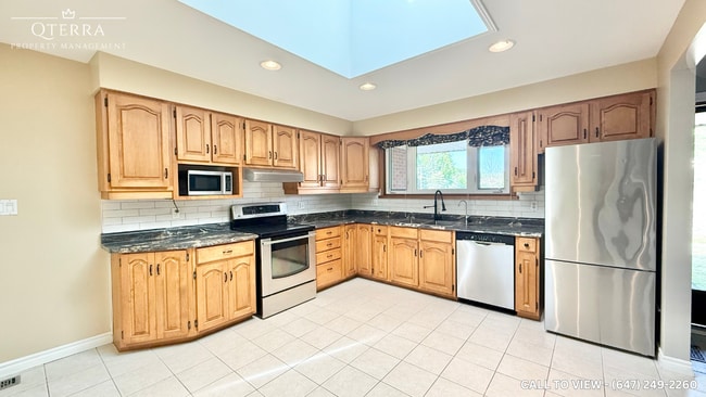 Building Photo - 1-37 Montcalm Dr