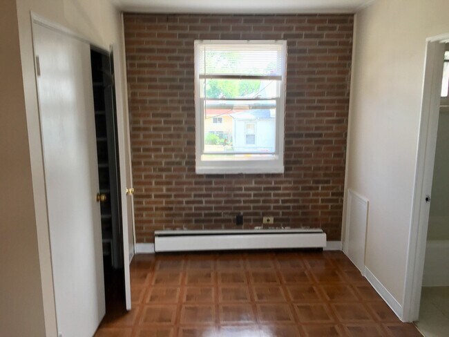 Foto del edificio - 661 Yeoman St