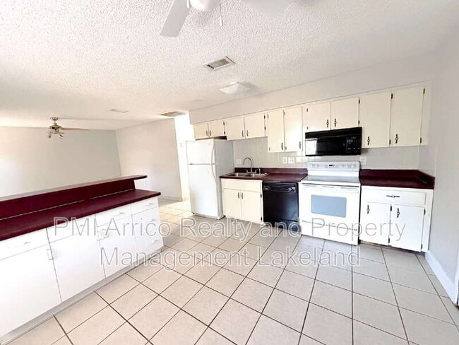 Foto del edificio - 670 Garden St