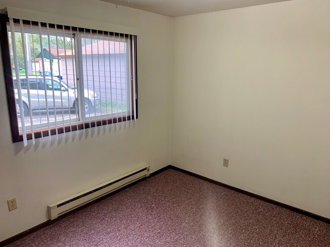 Building Photo - 714 Powell St