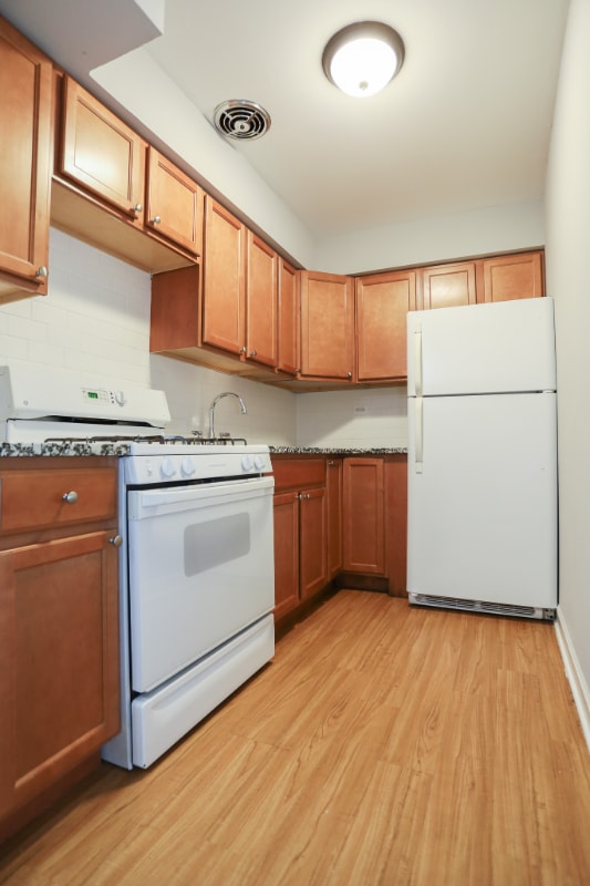Photo - 2828 N Cambridge Ave (Chicago, IL)