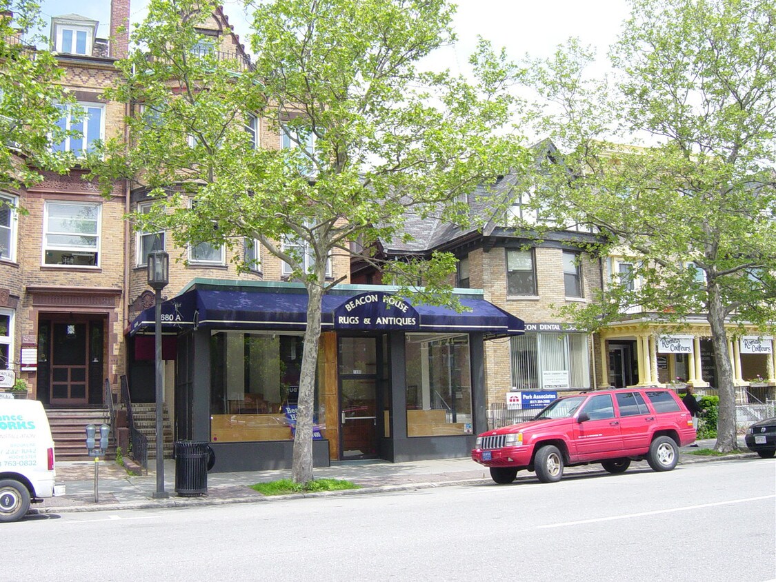 Vista alternativa 2 - 1680 Beacon St