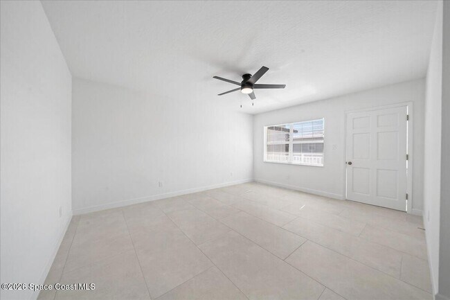 Foto del edificio - 154 Crescent Beach Dr