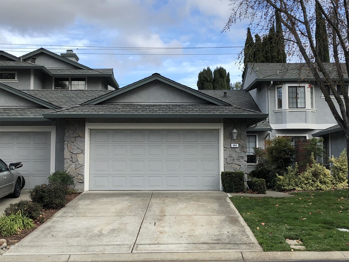 562 La Corso Dr, Walnut Creek, CA 94598 Townhome Rentals in Walnut