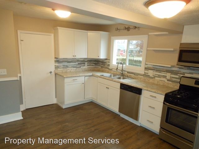 Building Photo - 3 br, 1 bath House - 216 N Victoria St