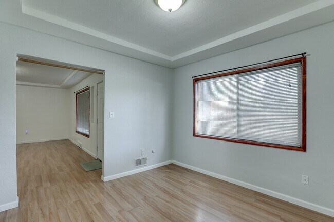 Building Photo - 12815 SE Powell Blvd
