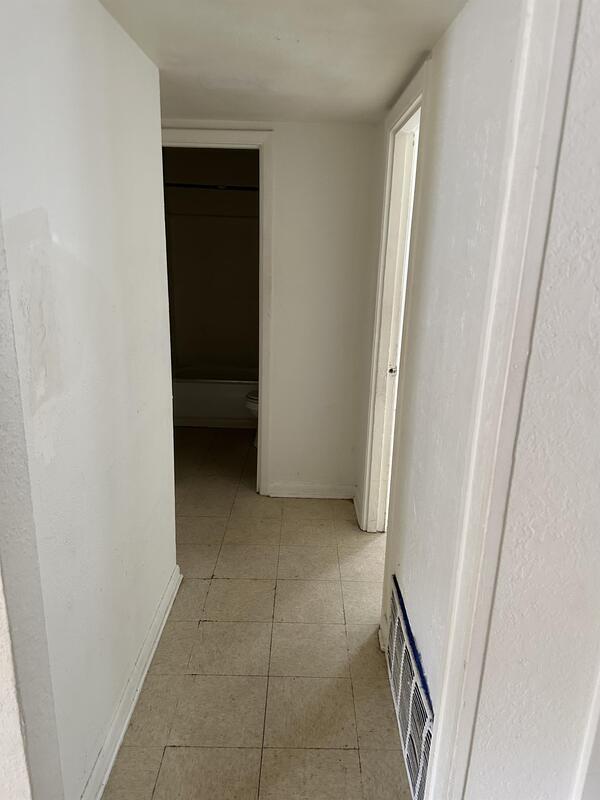 Foto del edificio - 816 S Oak St