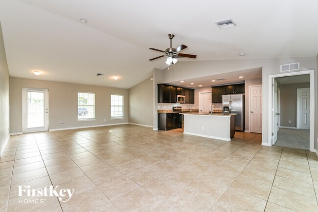 Foto del edificio - 617 SW 13th Terrace