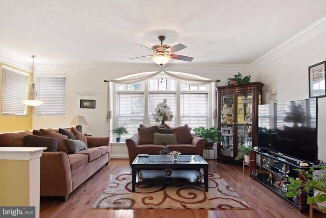 Foto del edificio - 2613 Glenriver Way