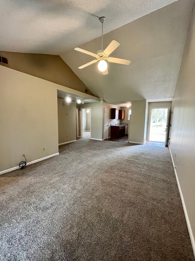 Building Photo - 309 Baltic Ct